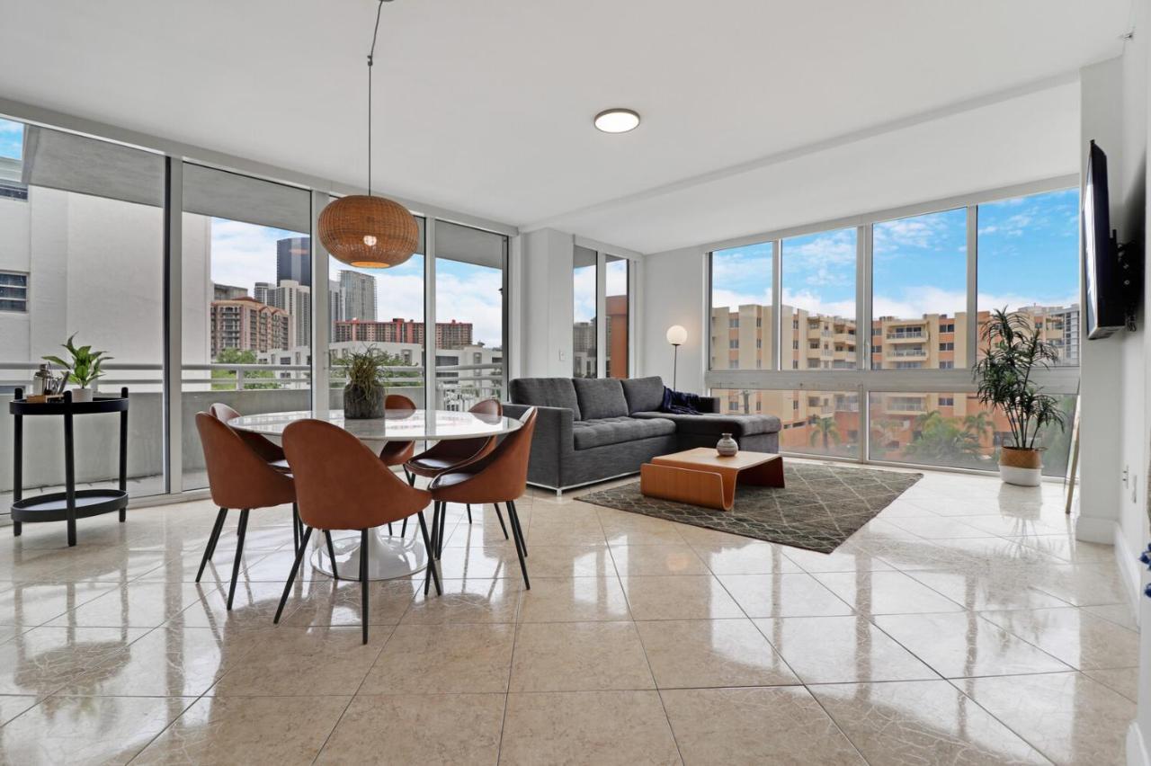 Roami At Sunny Isles Lejlighed Miami Beach Eksteriør billede