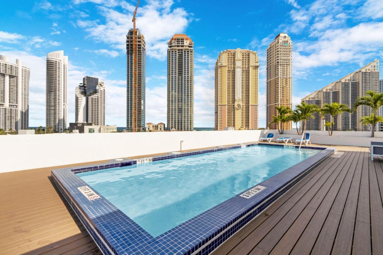 Roami At Sunny Isles Lejlighed Miami Beach Eksteriør billede
