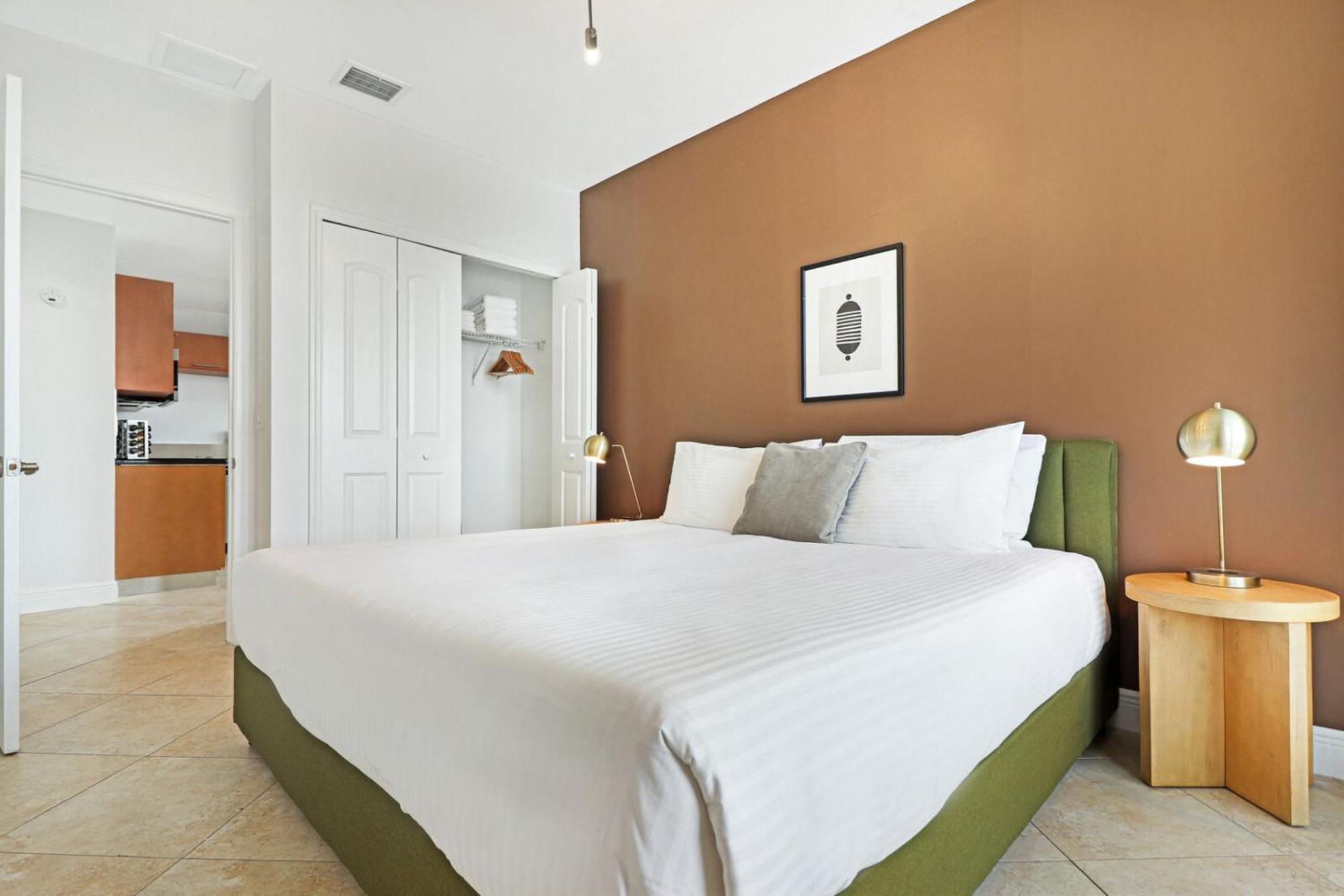 Roami At Sunny Isles Lejlighed Miami Beach Værelse billede